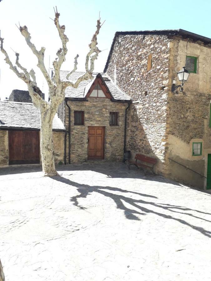 Cal Jardiner Villa Rialp Bagian luar foto